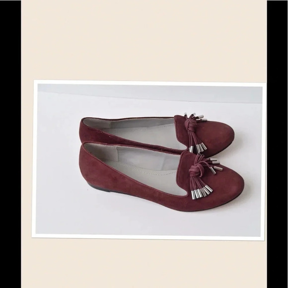 Calvin Klein  Savannah flats - Picture 1 of 6